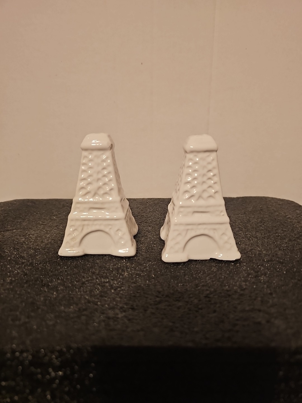 Ceramic Eiffel Tower Salt & Pepper Shaker Set - White